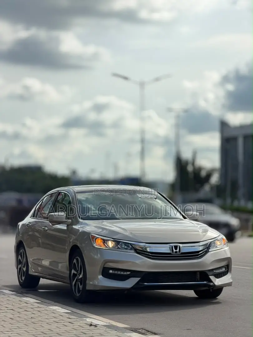 Honda Accord 2017 Gold