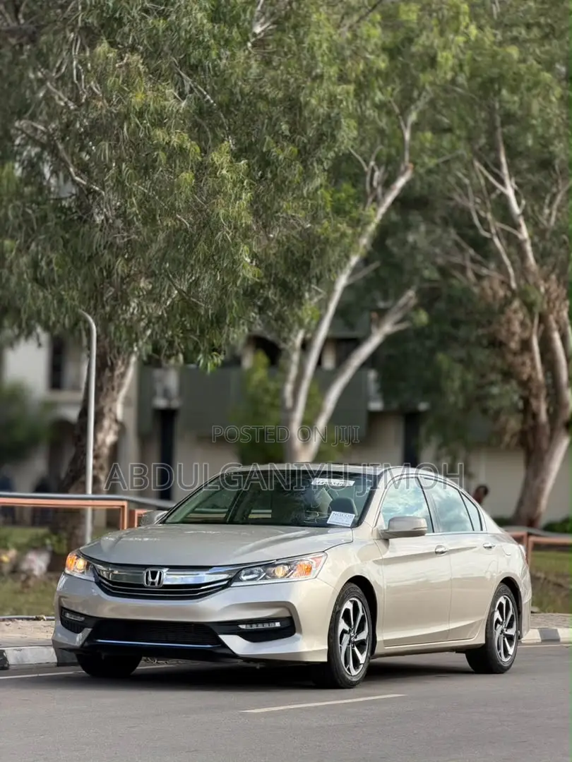 Honda Accord 2017 Gold