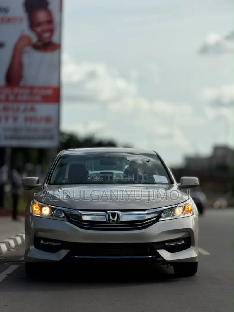 Honda Accord 2017 Gold
