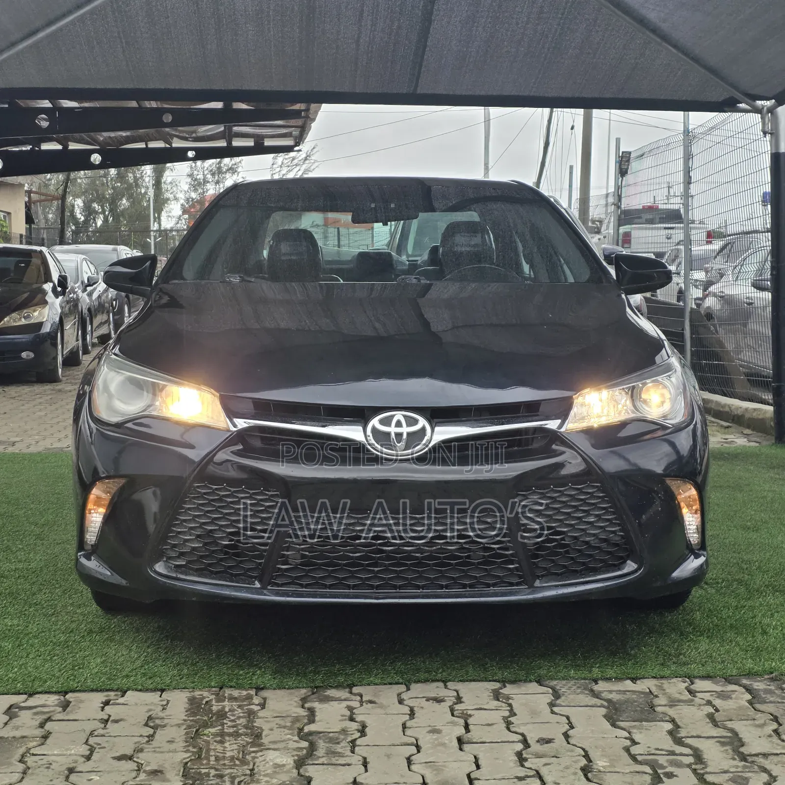 Toyota Camry 2016 Gray