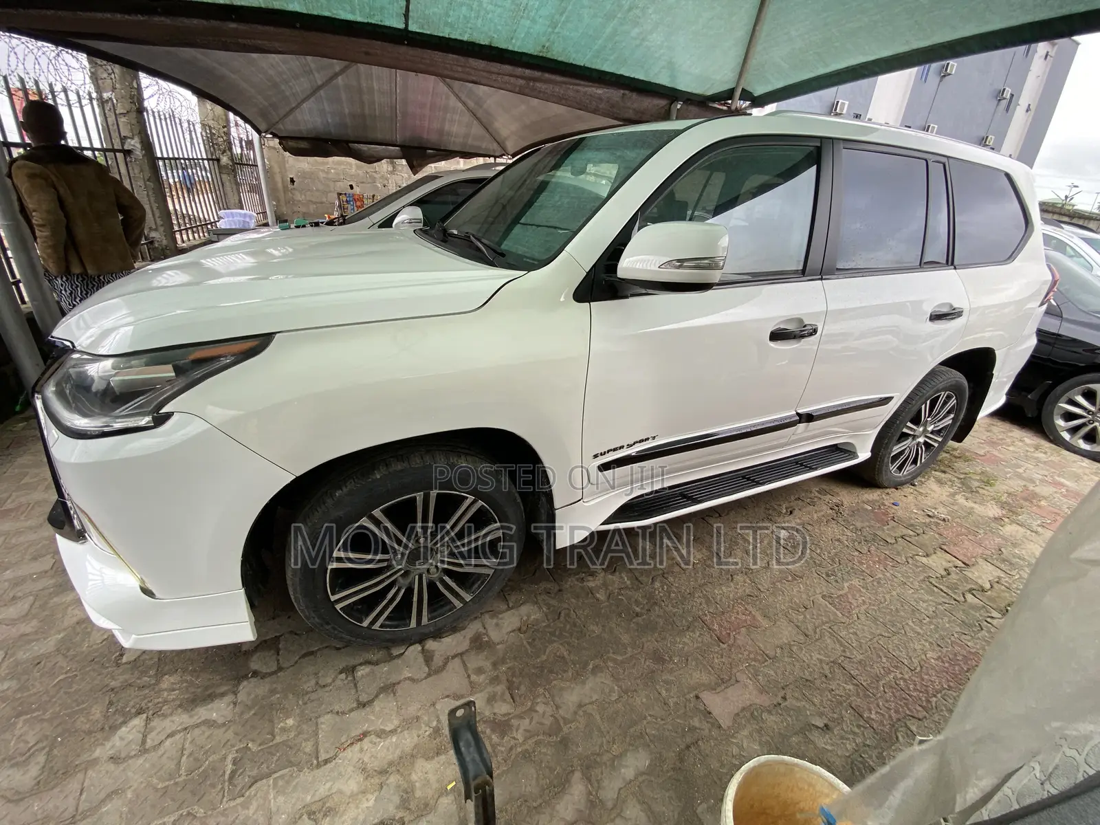 Lexus LX 570 AWD 2014 White