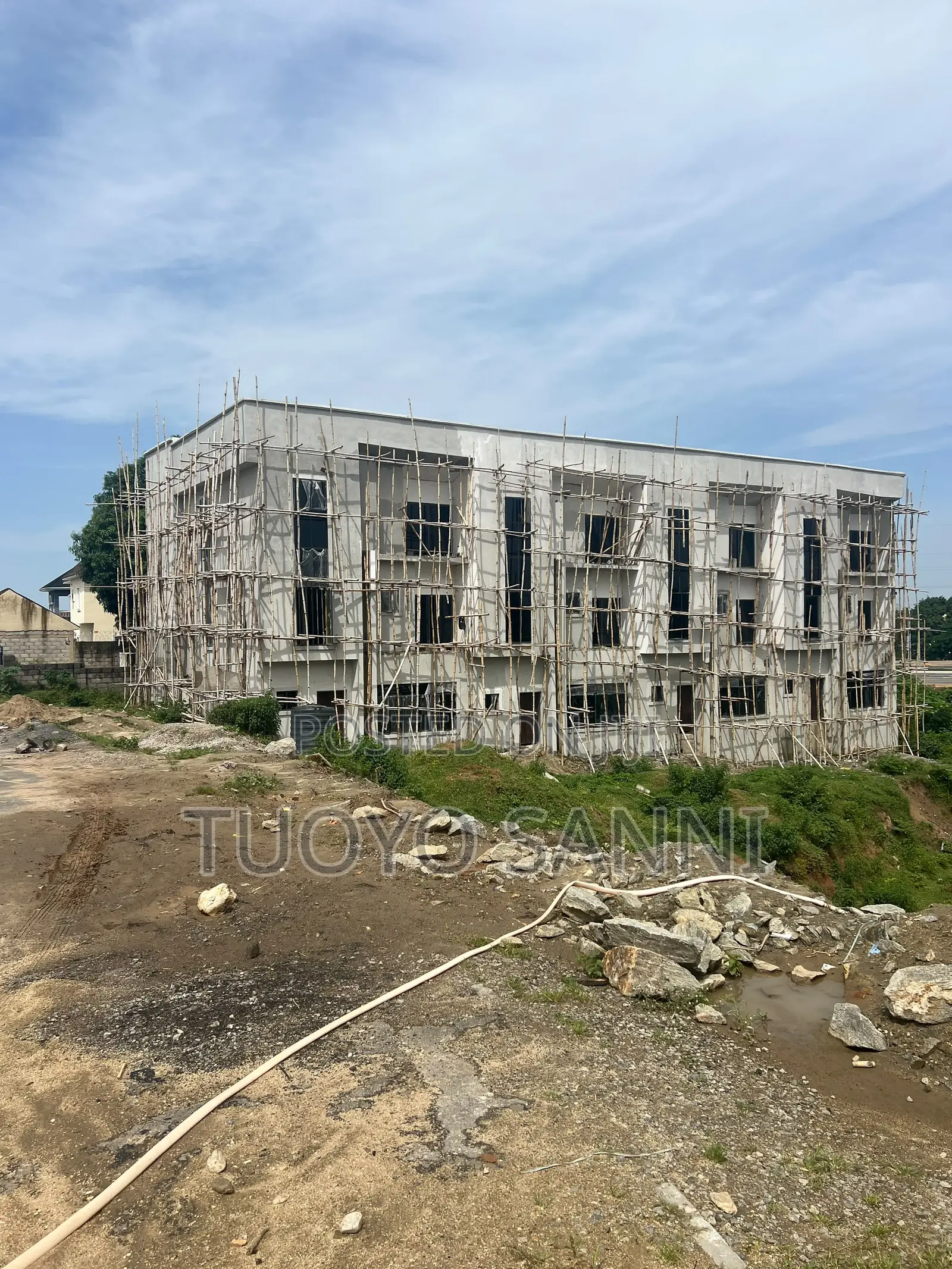 5bdrm Duplex in Micasa Royal Villa, Guzape District for Sale