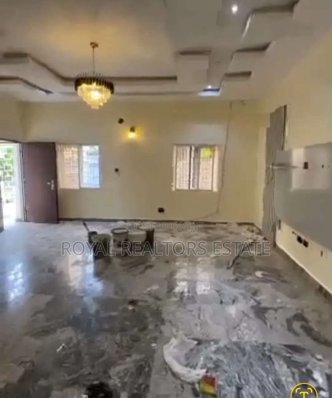 4bdrm Duplex in In An Estate, Idu Industrial for rent