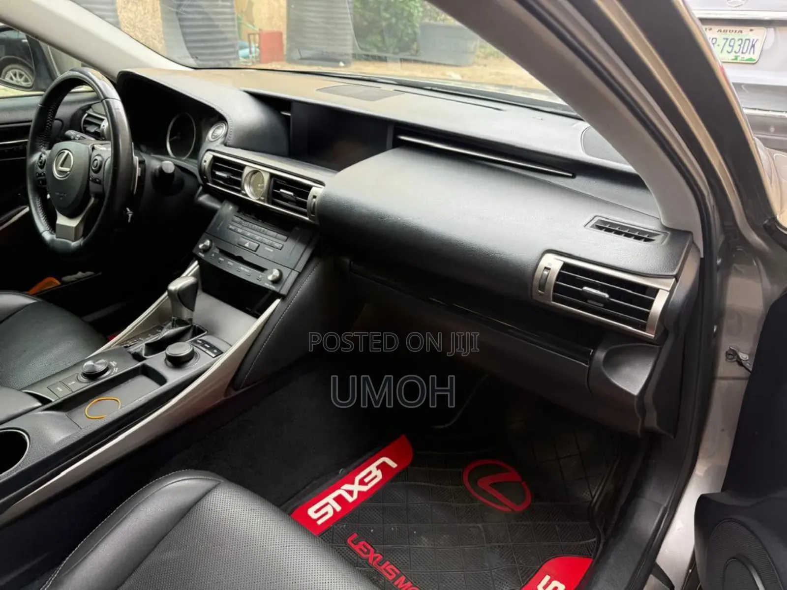 Lexus IS 250 2015 Gold