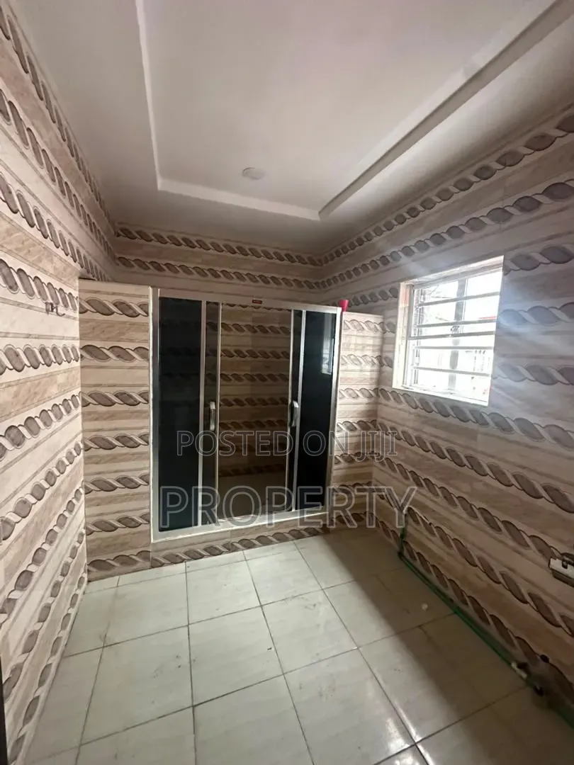 4bdrm Duplex in Lekki Phase 2 for sale