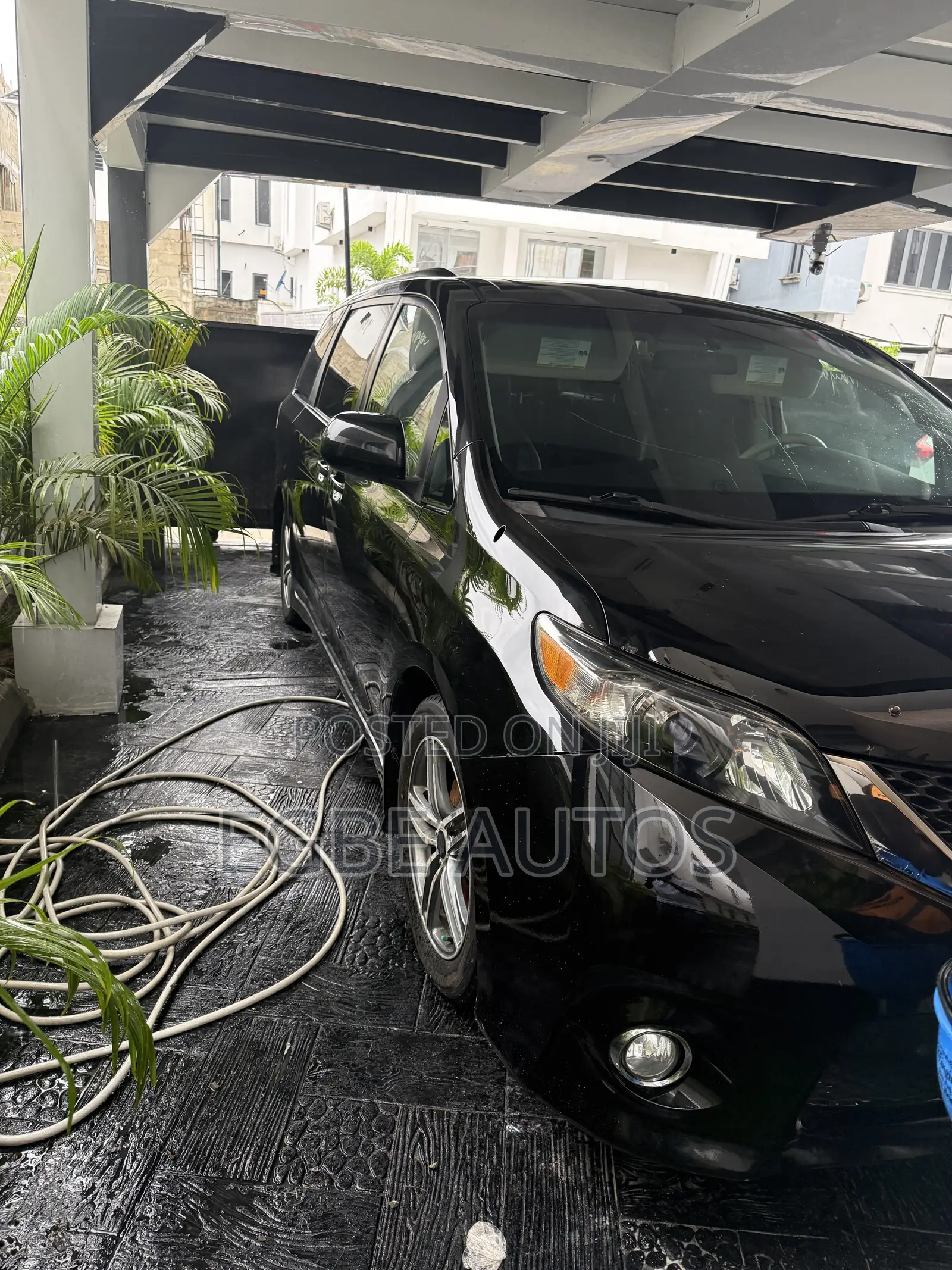Toyota Sienna XLE 7 Passenger 2010 Black