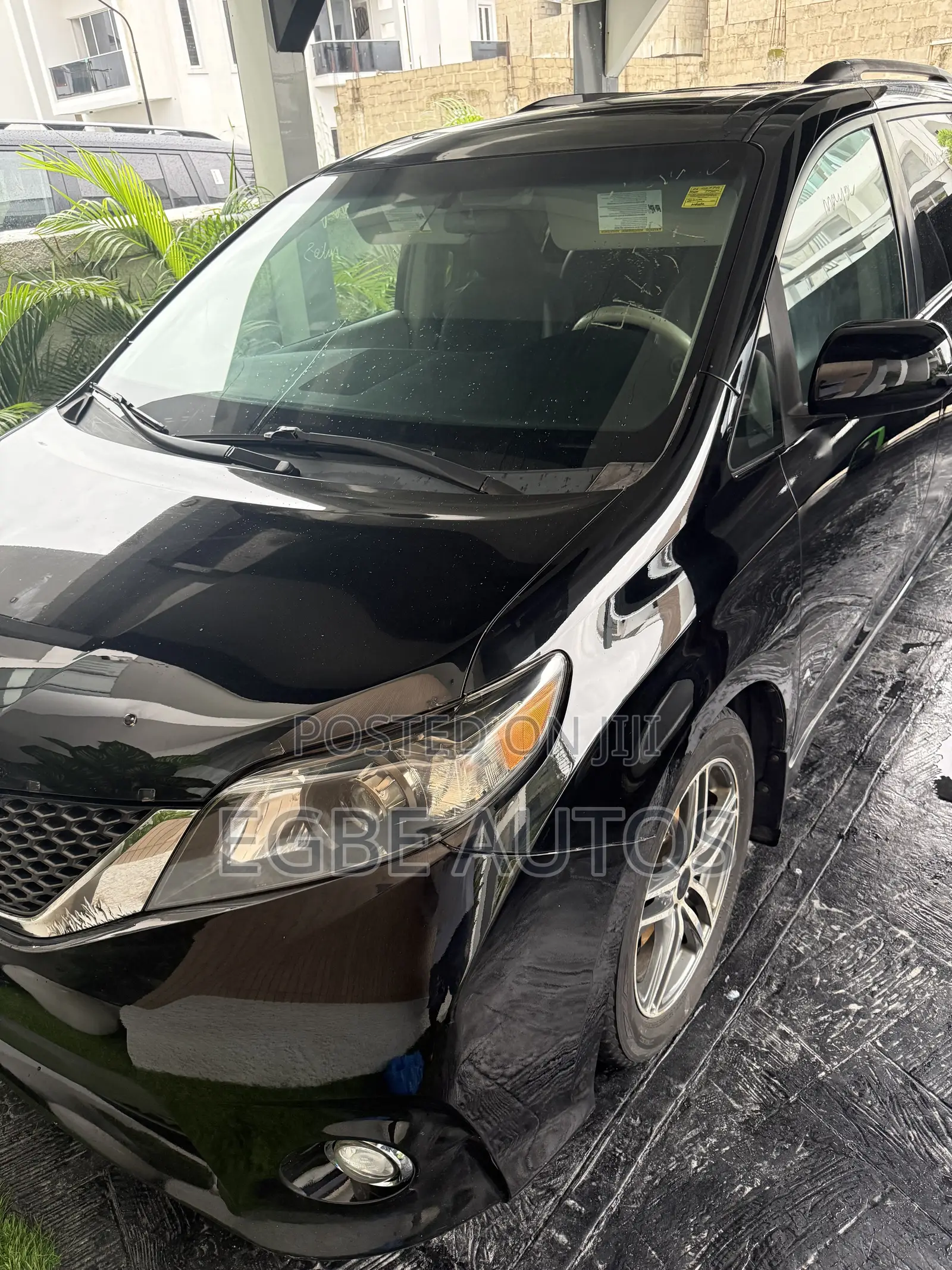 Toyota Sienna XLE 7 Passenger 2010 Black