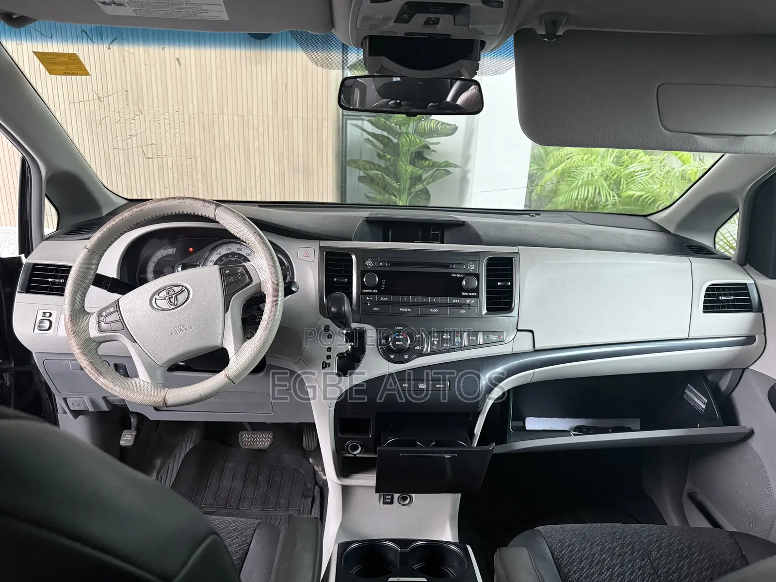 Toyota Sienna XLE 7 Passenger 2010 Black