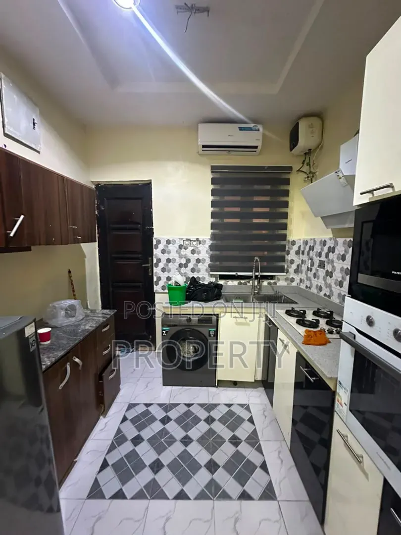 2bdrm Duplex in Lekki Phase 2 for rent
