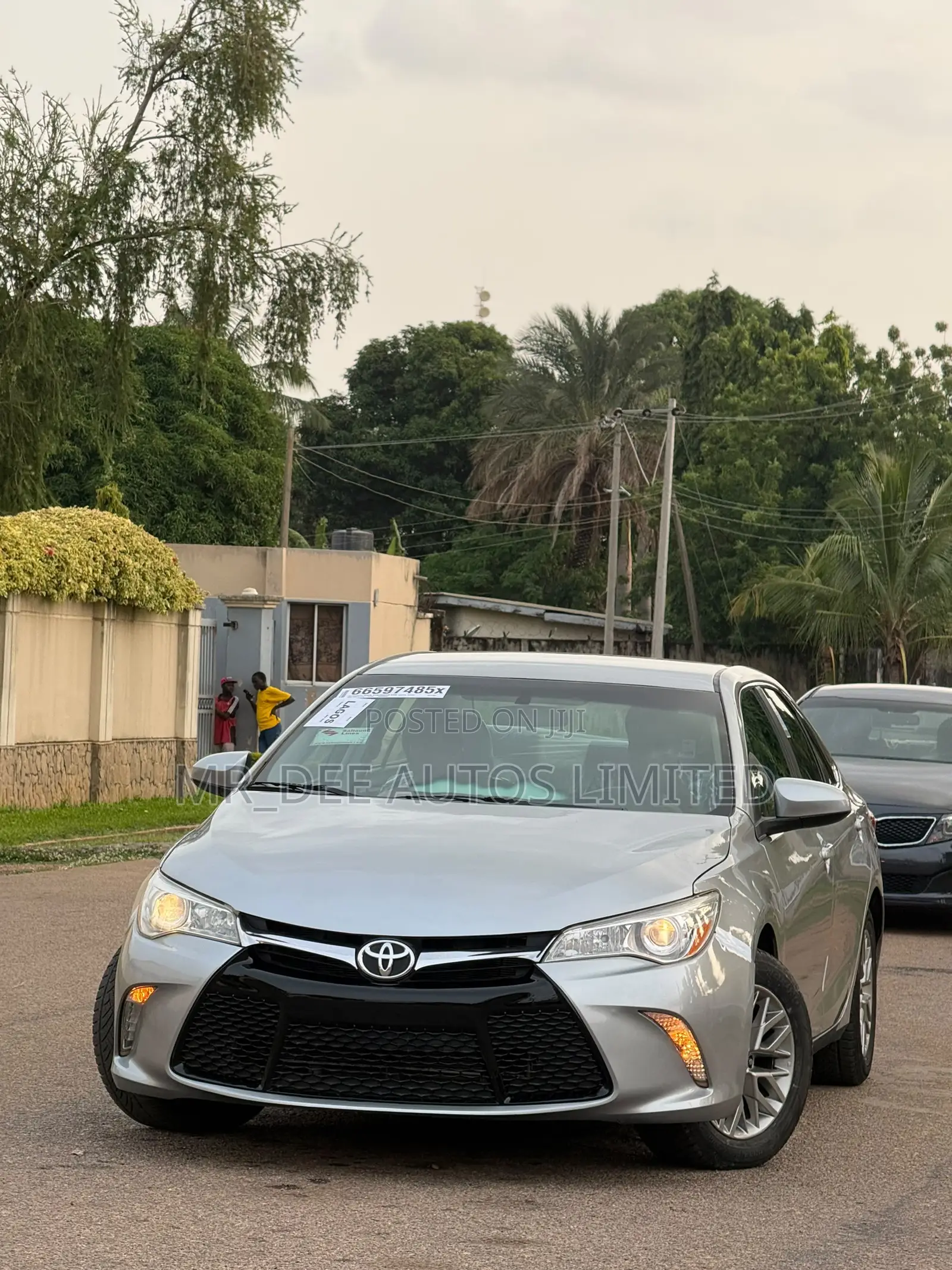 Toyota Camry 2016 Silver