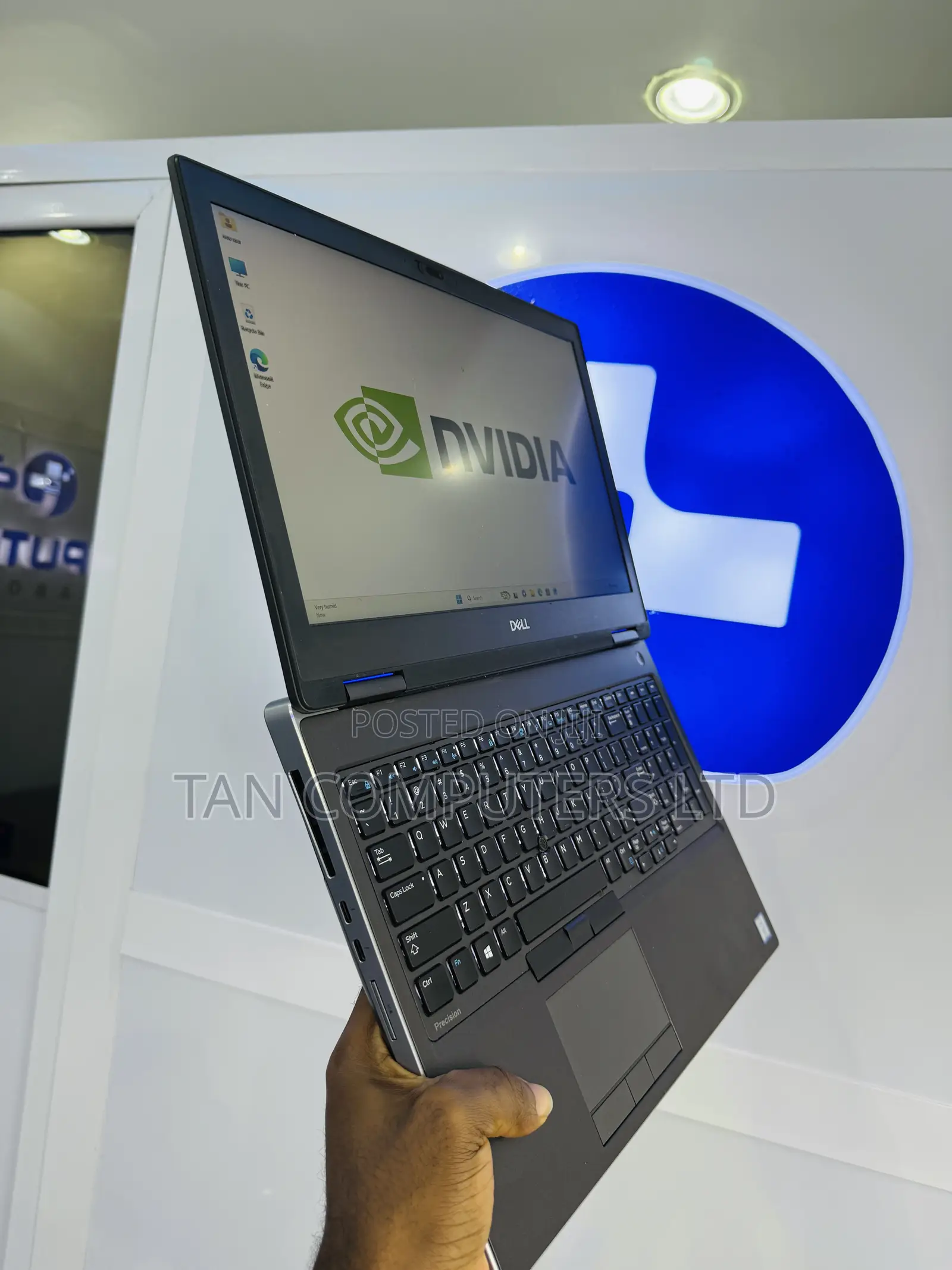 Laptop Dell Precision 7540 16GB Intel Core i7 SSD 512GB