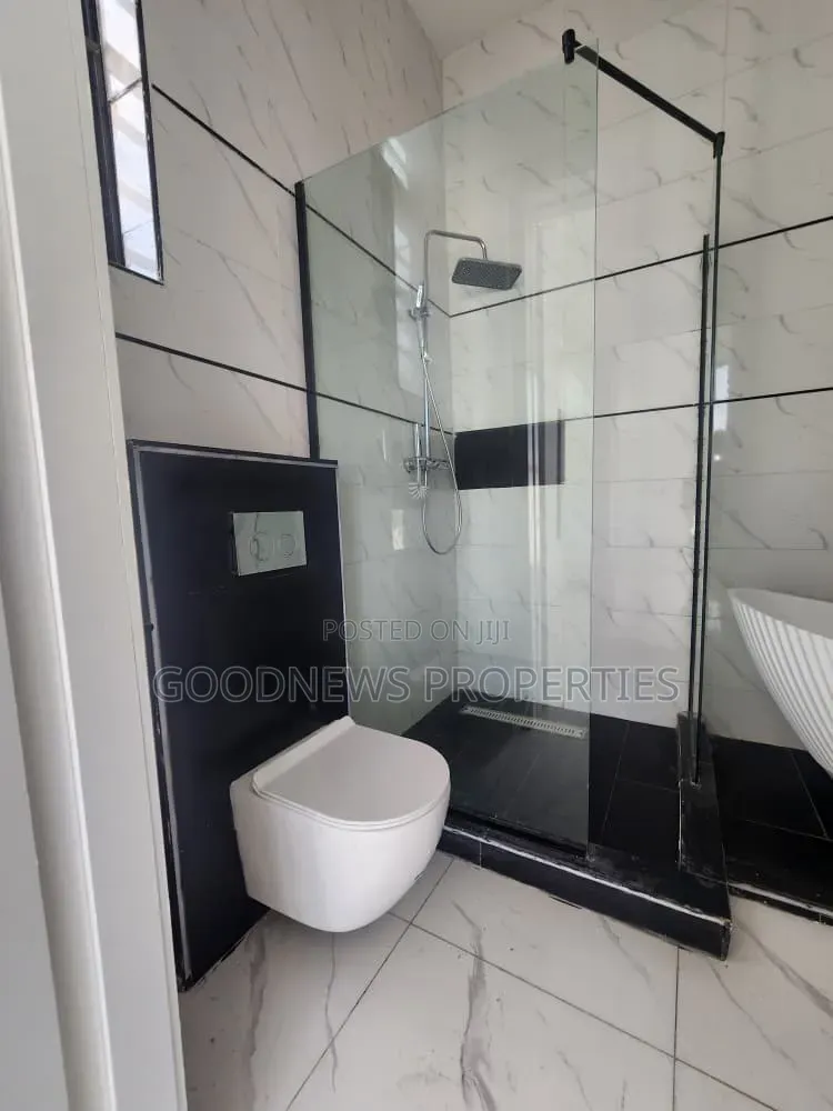 5bdrm Duplex in Ajah for sale
