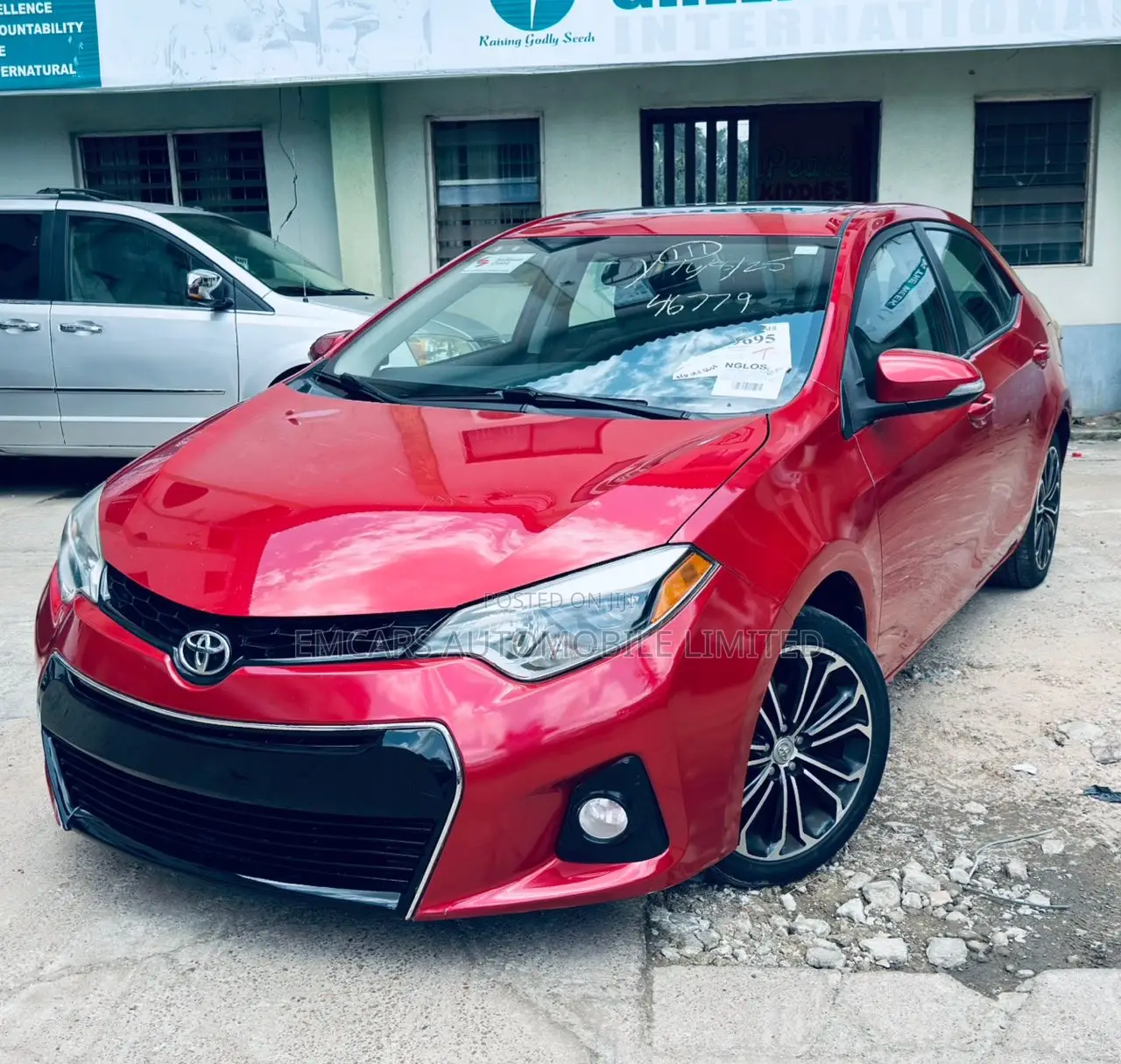 Toyota Corolla LE 4dr Sedan (1.8L 4cyl CVT) 2014 Red