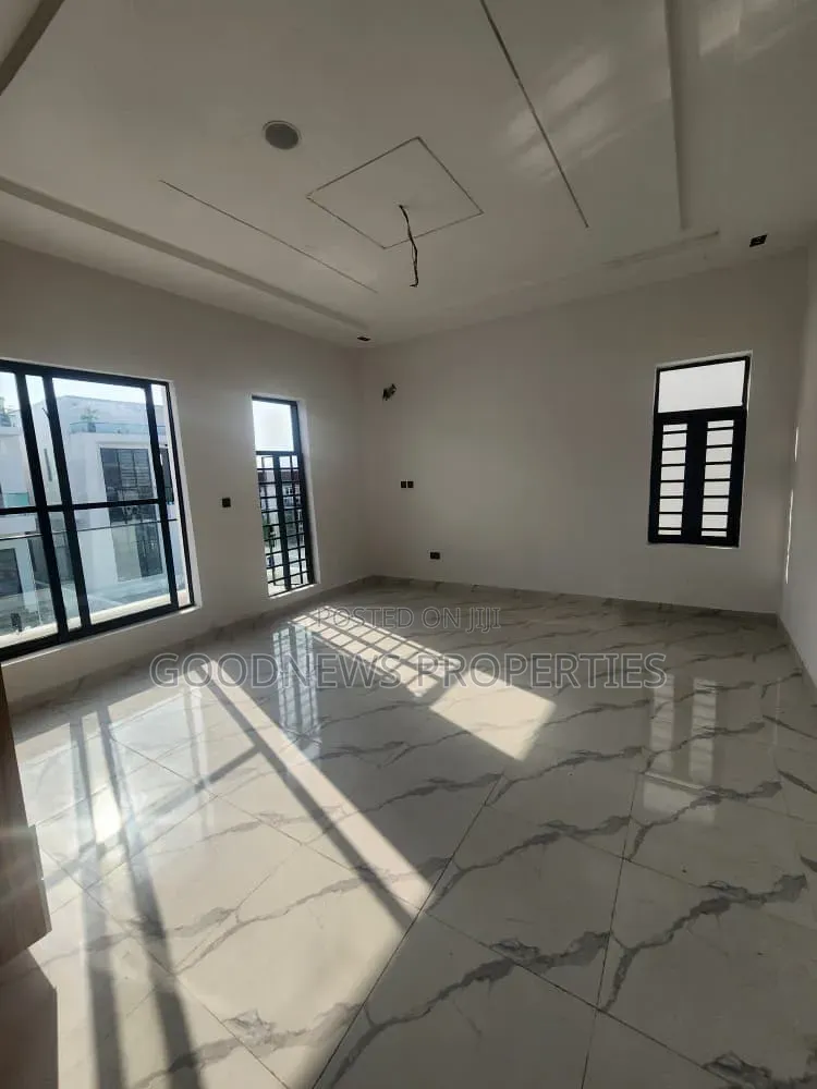 4bdrm Duplex in Ajah for sale