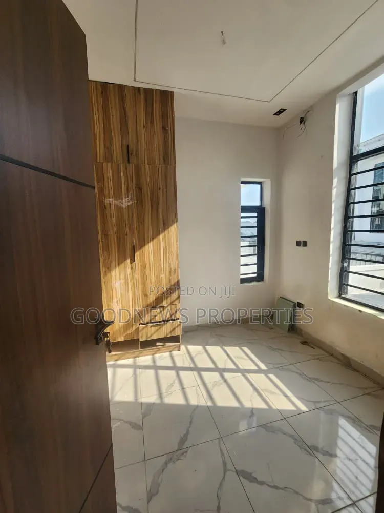 4bdrm Duplex in Ajah for sale