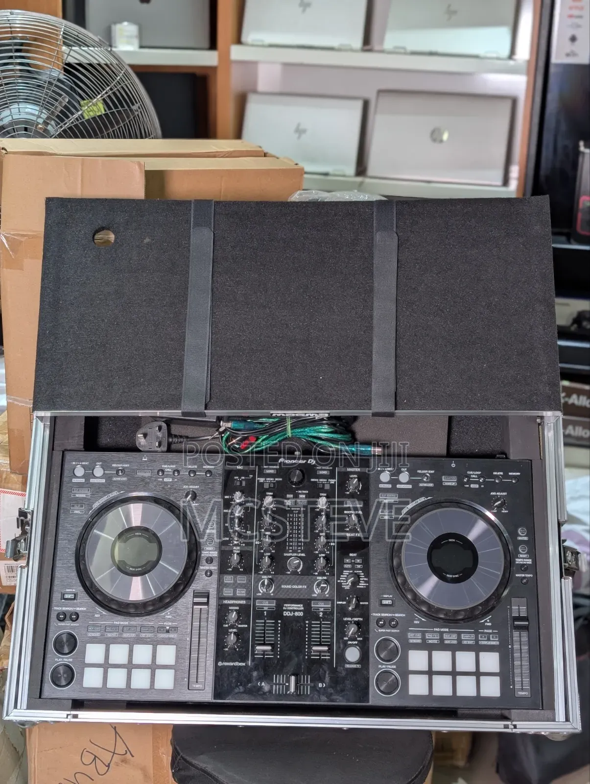 Pioneer Dj DDJ-800 Dj Mixer Controller With Bonus Box