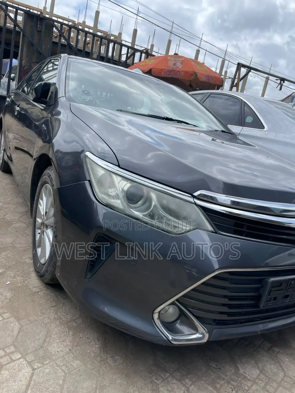Toyota Camry XLE 4dr Sedan (2.5L 4cyl 6A) 2015 Gray