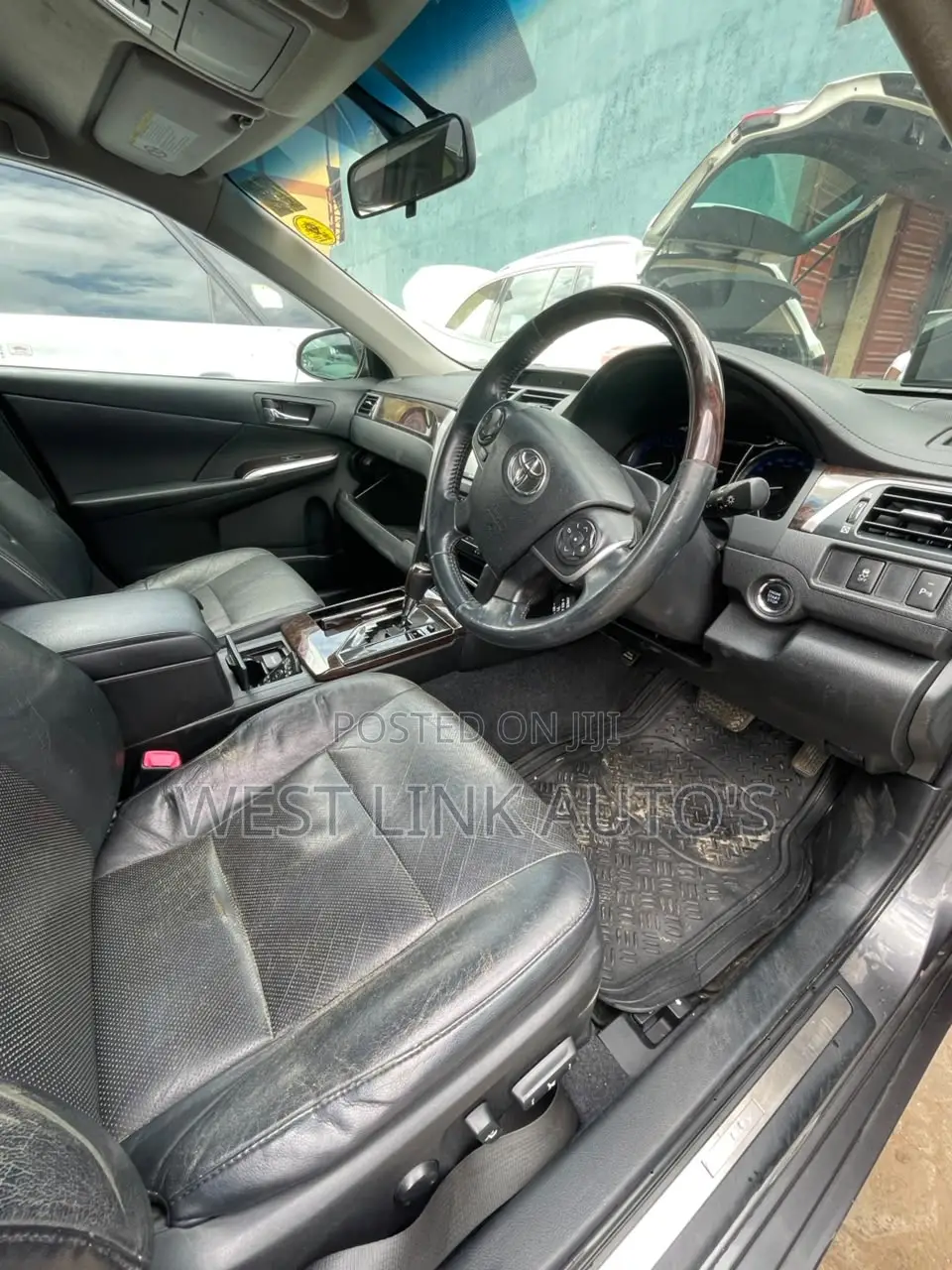 Toyota Camry XLE 4dr Sedan (2.5L 4cyl 6A) 2015 Gray
