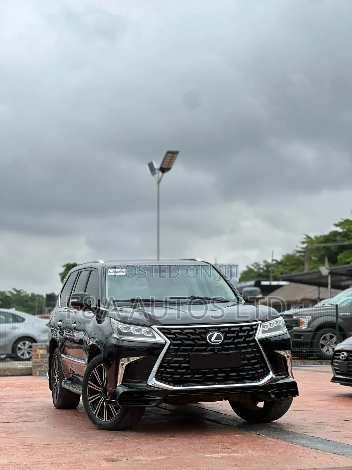 Lexus LX 570 2010 Black
