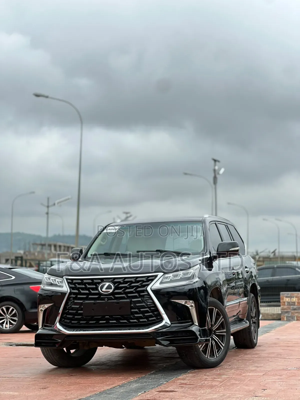 Lexus LX 570 2010 Black