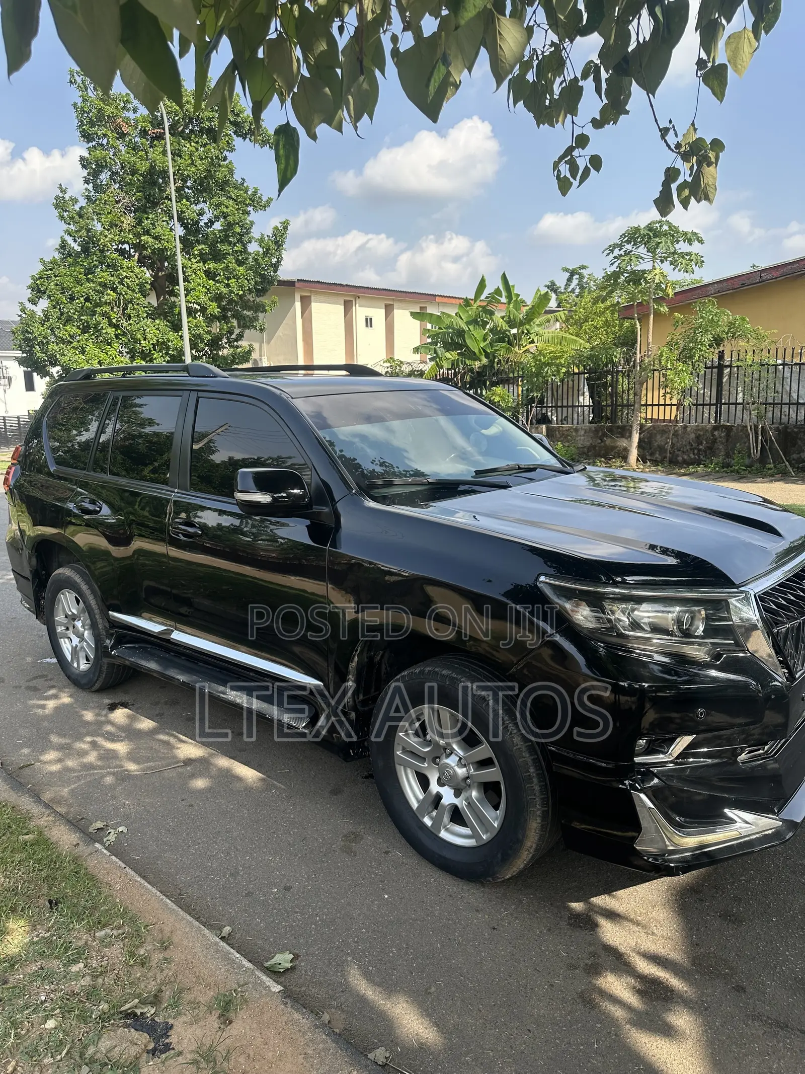 Toyota Land Cruiser Prado 2012 Black
