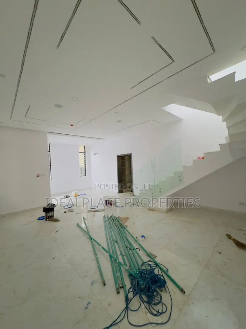 5bdrm Duplex in Omole Phase 2 for sale
