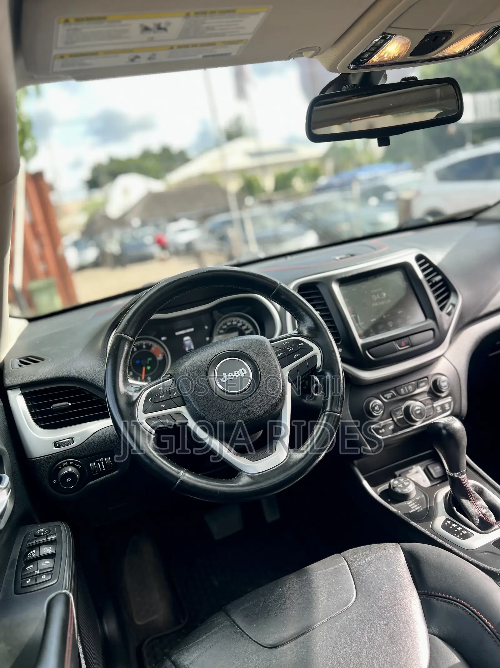 Jeep Cherokee Trailhawk 4x4 2016 Gray