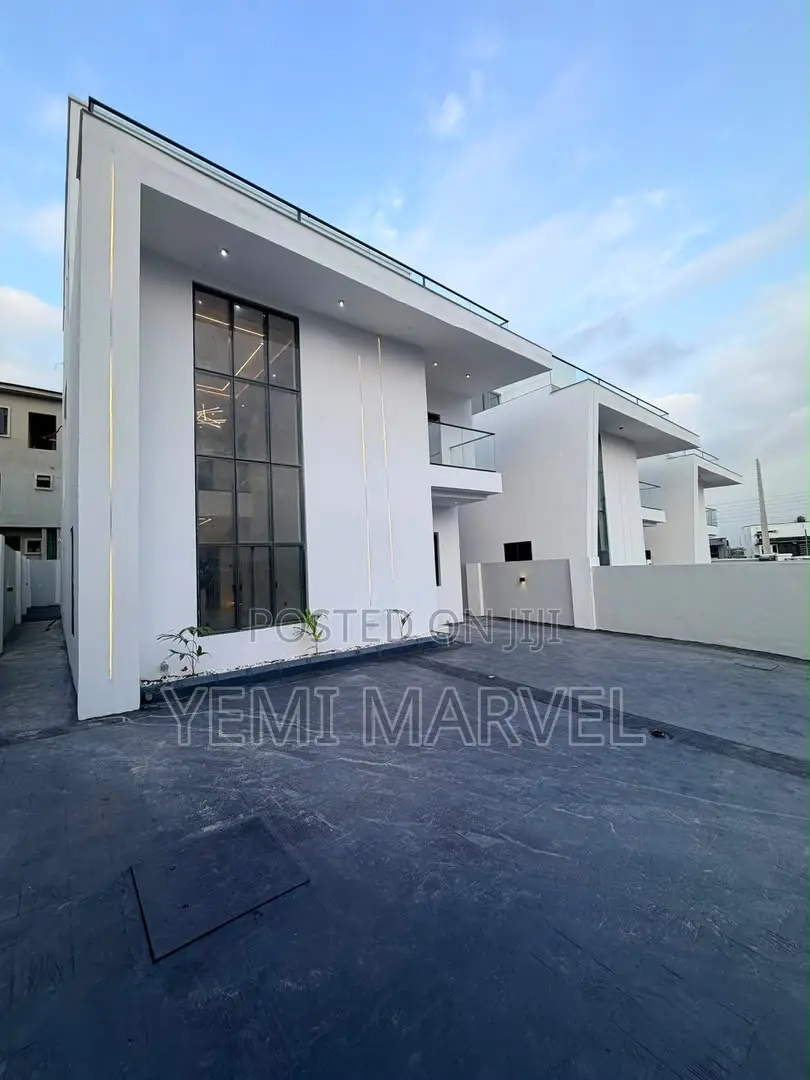 4bdrm Duplex in Carlton Gate Estate, for sale