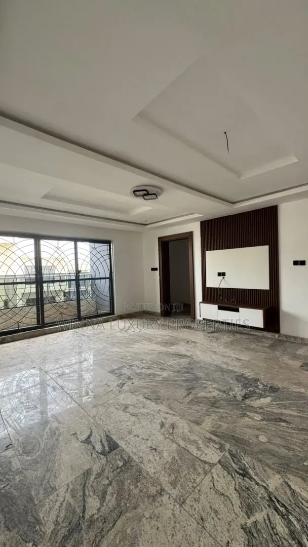 5bdrm Townhouse/Terrace in Opposite Game, Kaura for sale