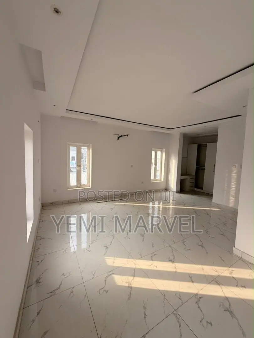 4bdrm Duplex in Kolapo Ishola Gra, for sale