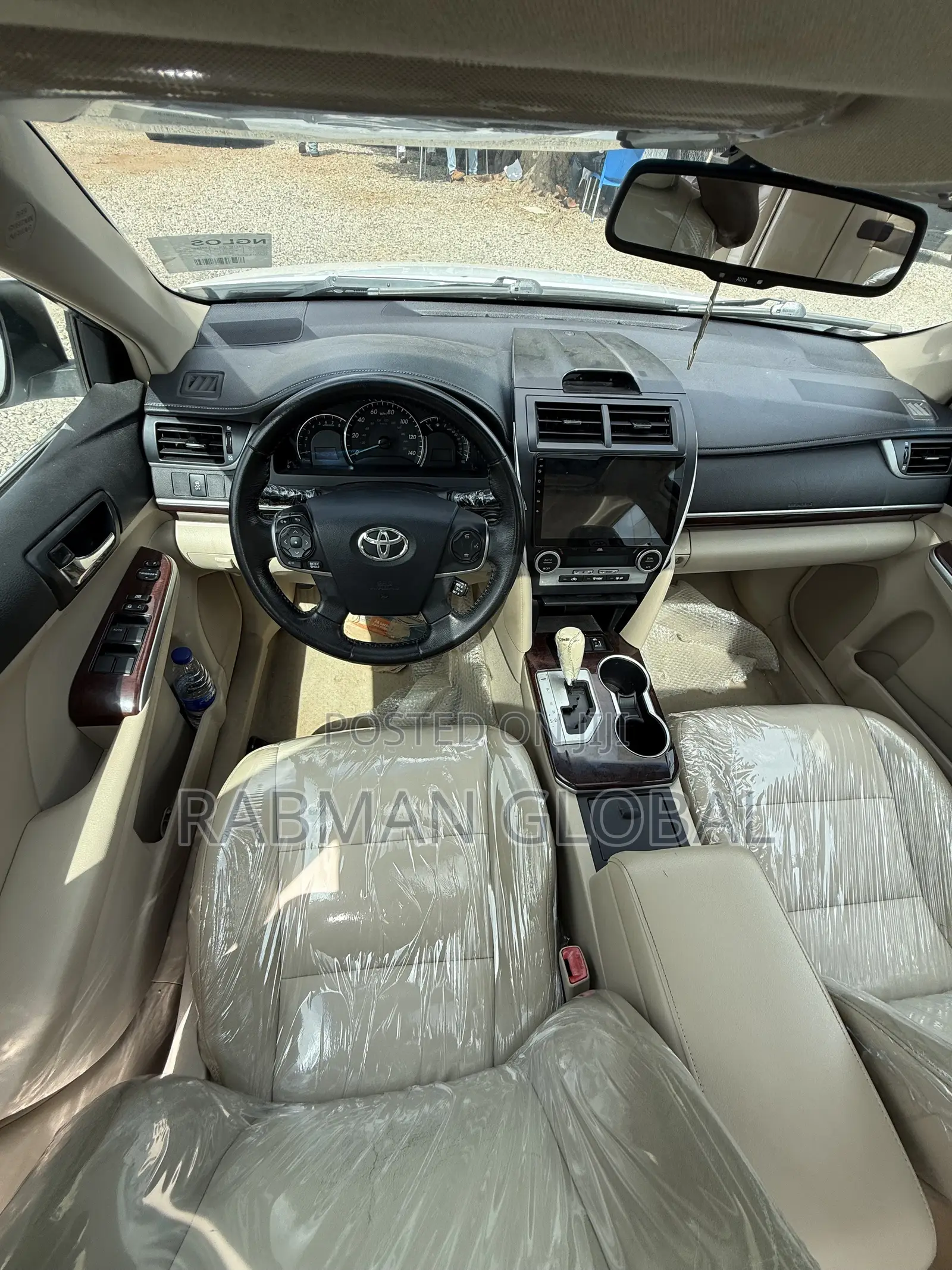 Toyota Camry XLE 4dr Sedan (2.5L 4cyl 6A) 2013 White