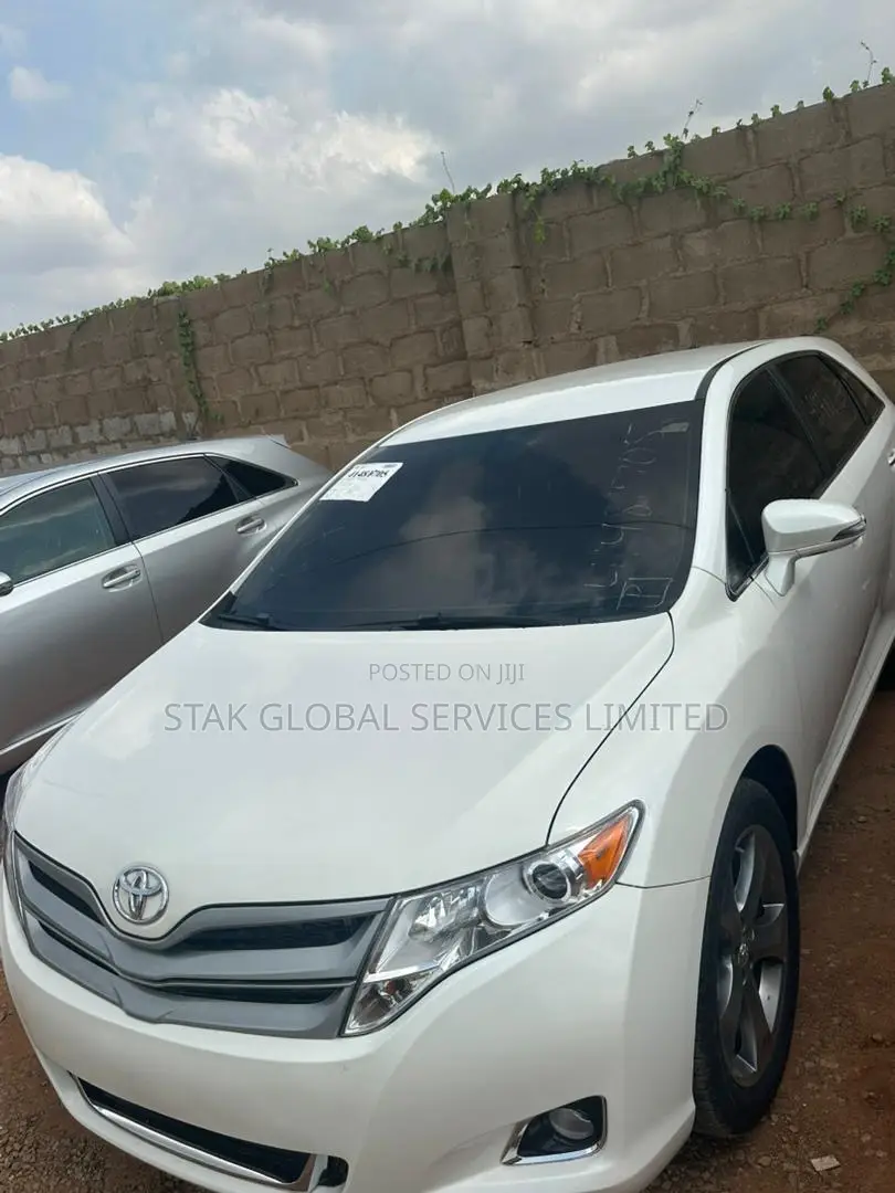 Toyota Venza XLE 4dr Wagon (3.5L 6cyl 6A) 2014 White