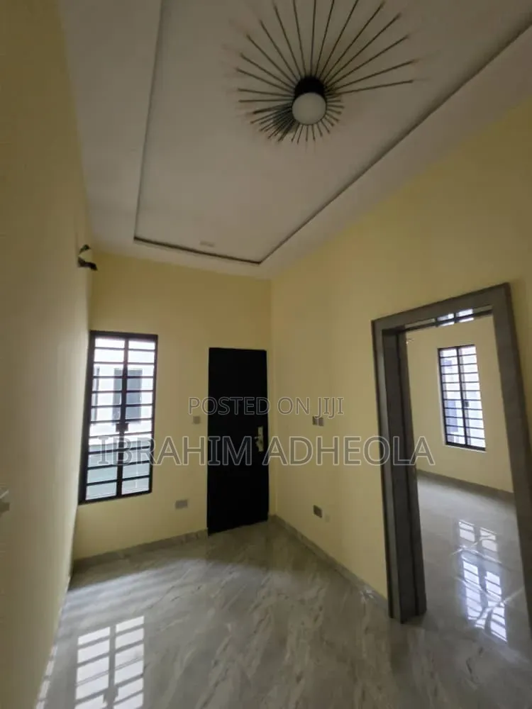 5bdrm Duplex in Omole Phase2 for sale