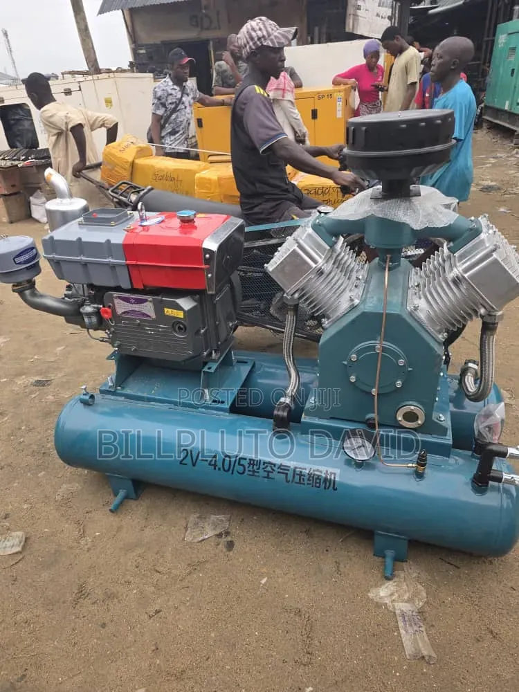 Heavy-Duty 2v-4.0/5 Diesel Piston Air Compressor,