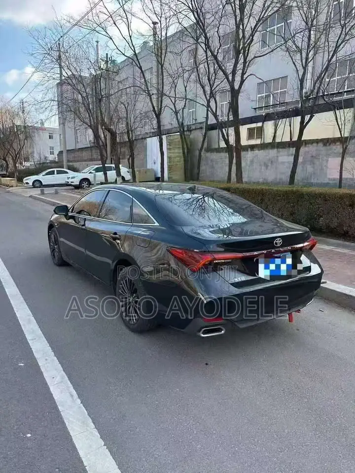 Toyota Avalon 2023 Black