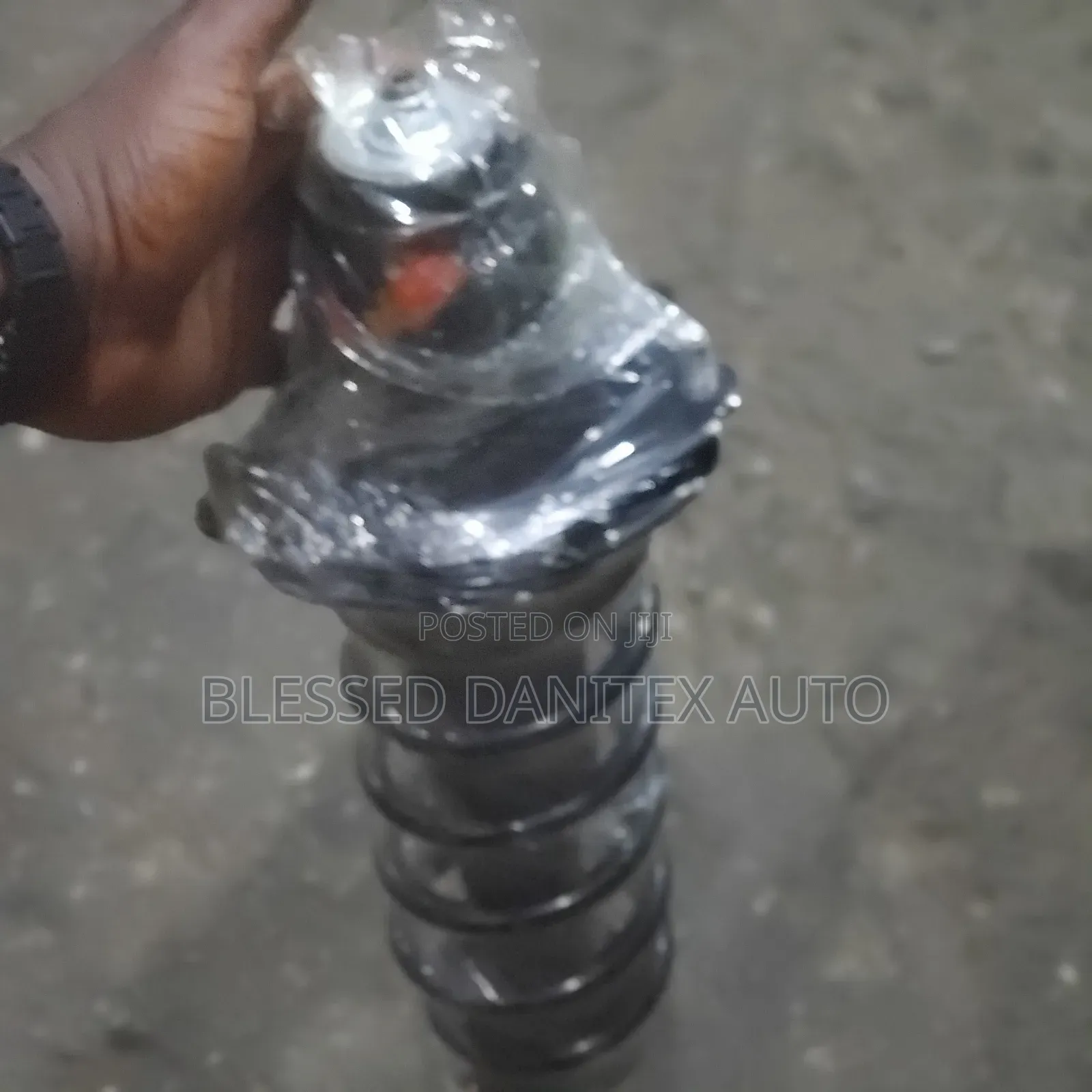 Complete Back Shock Abserber of Toyota Corolla 2005 to 2017