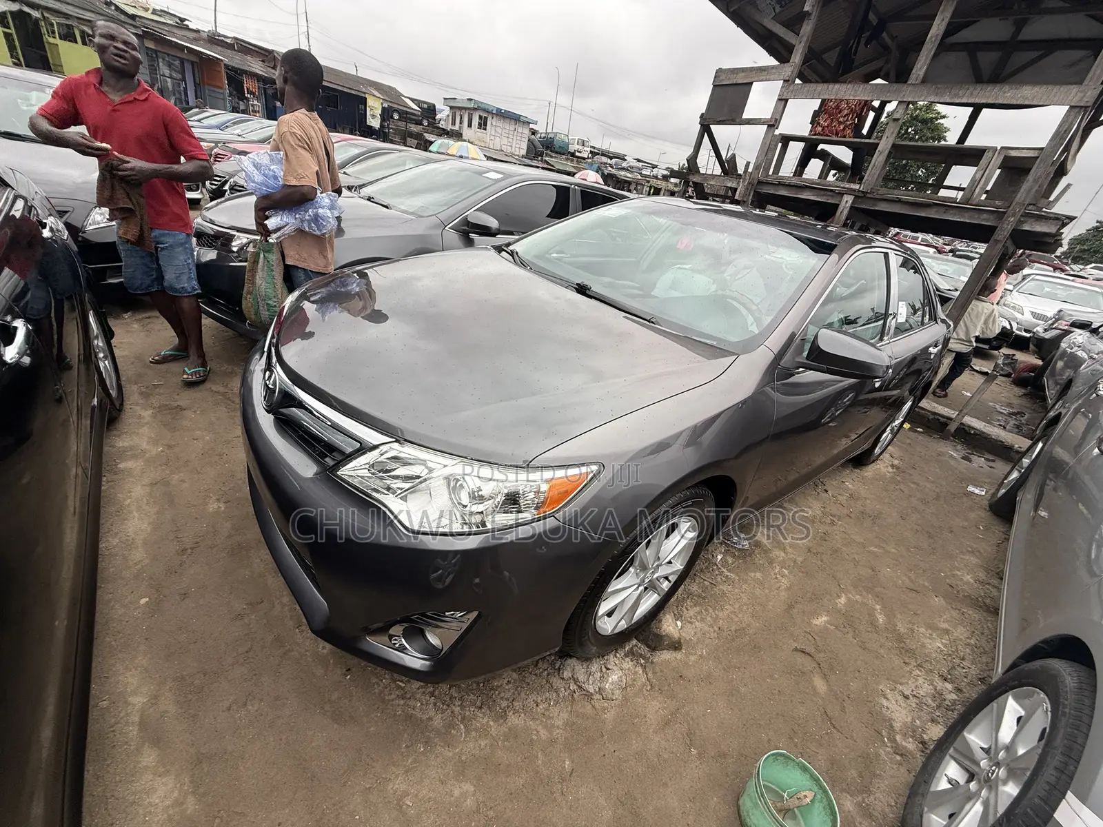 Toyota Camry LE 4dr Sedan (2.5L 4cyl 6A) 2013 Gray