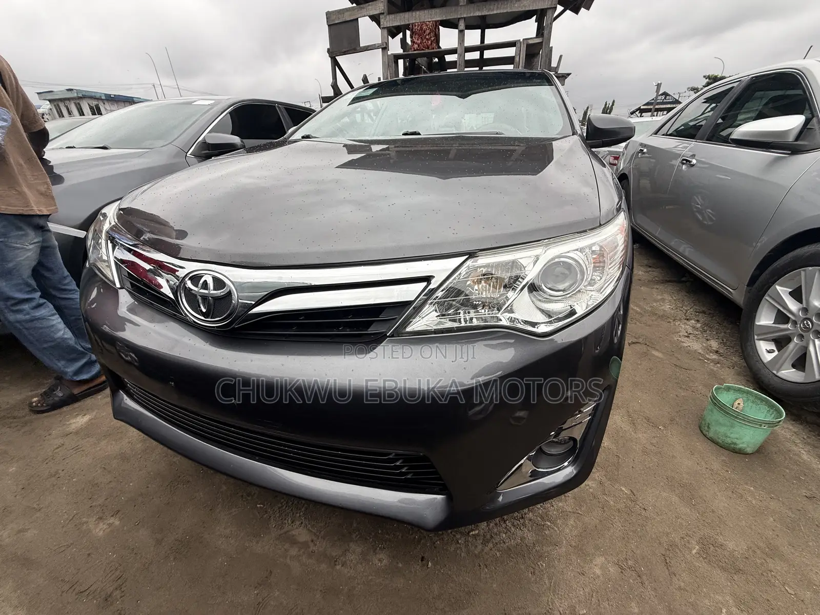 Toyota Camry LE 4dr Sedan (2.5L 4cyl 6A) 2013 Gray