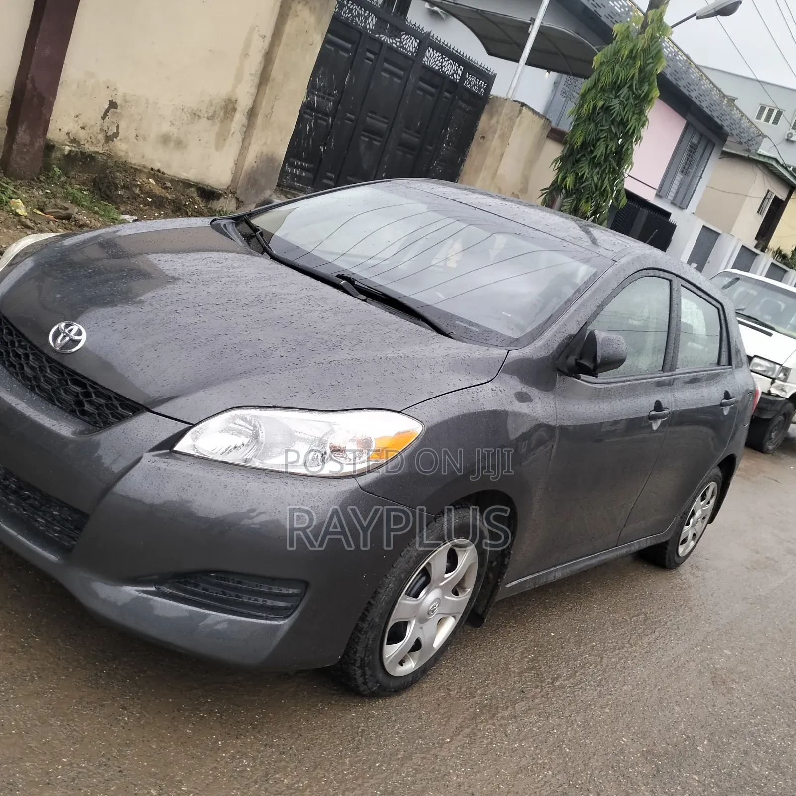 Toyota Matrix 2010 Gray