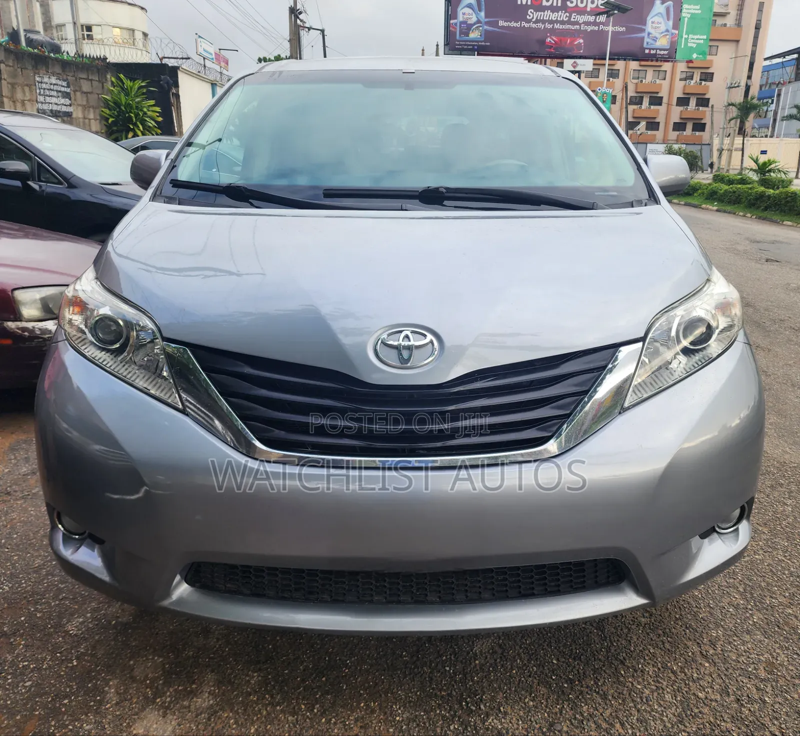 Toyota Sienna 2011 Gray