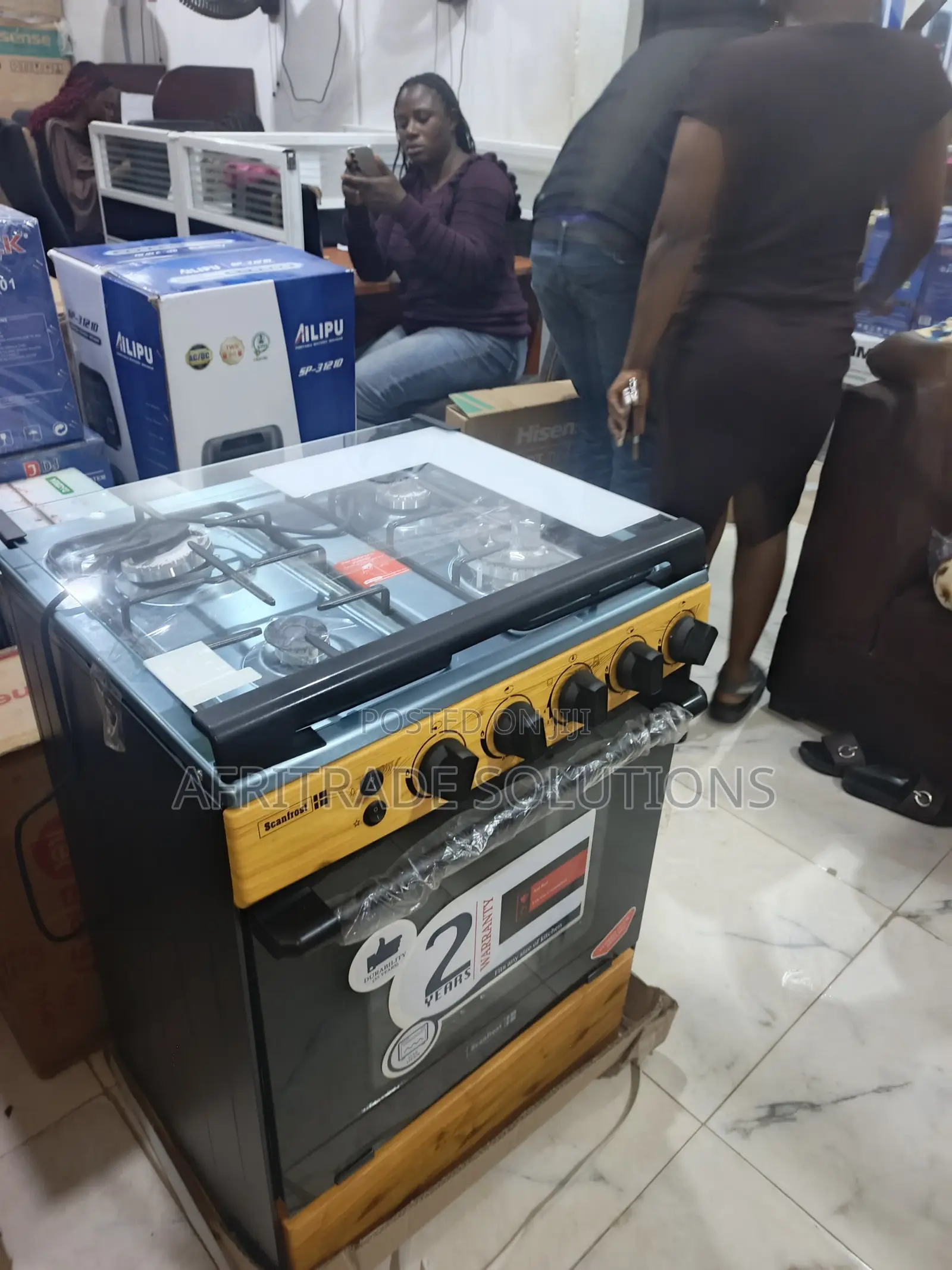 Scanfrost 60x60 Gas Cooker – Efficient Heat Distribution