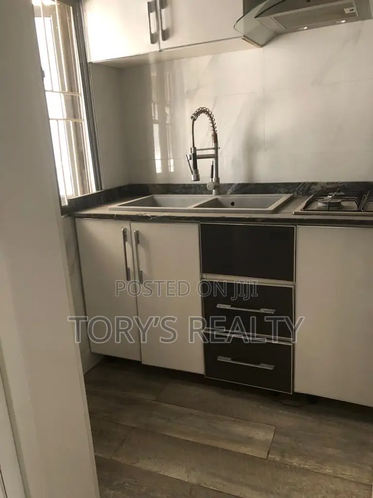 1bdrm Apartment in Lekki Phase 1 for rent