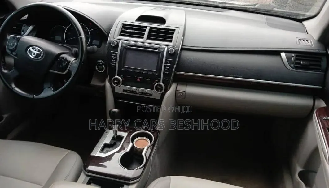 Toyota Camry 2013 Silver