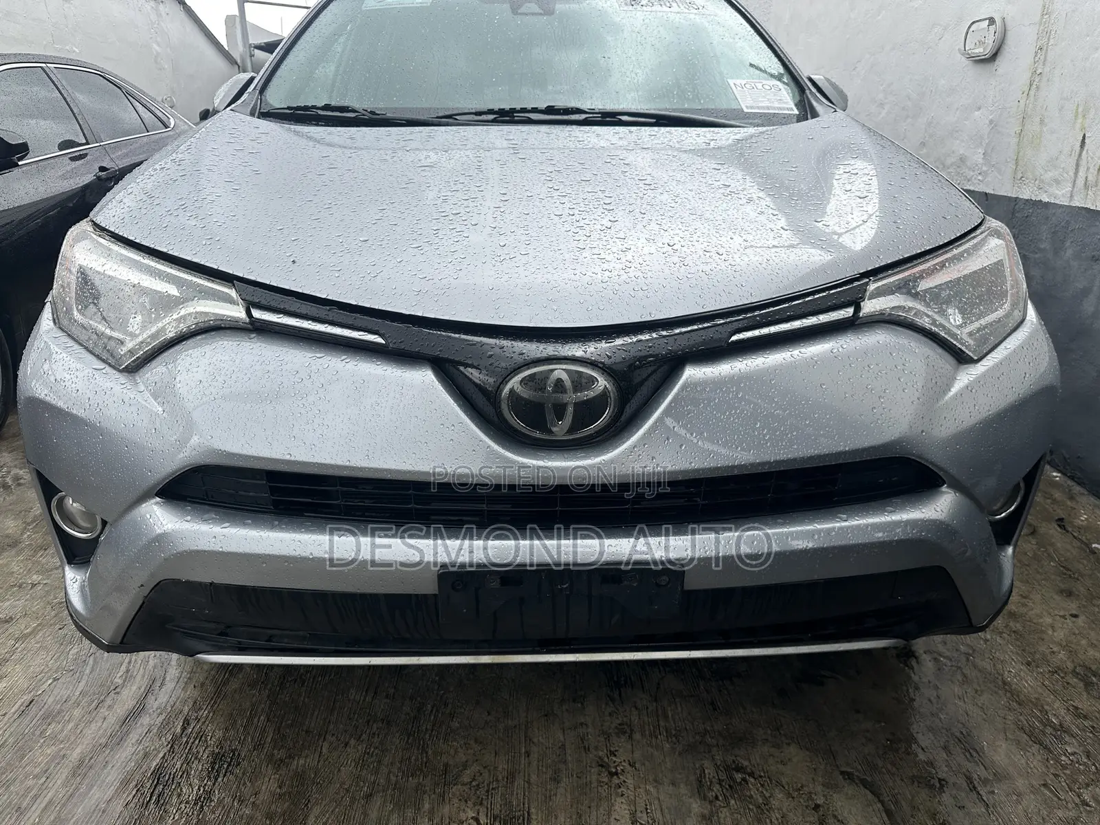 Toyota RAV4 Limited 4dr SUV AWD (2.5L 4cyl 6A) 2018 Silver