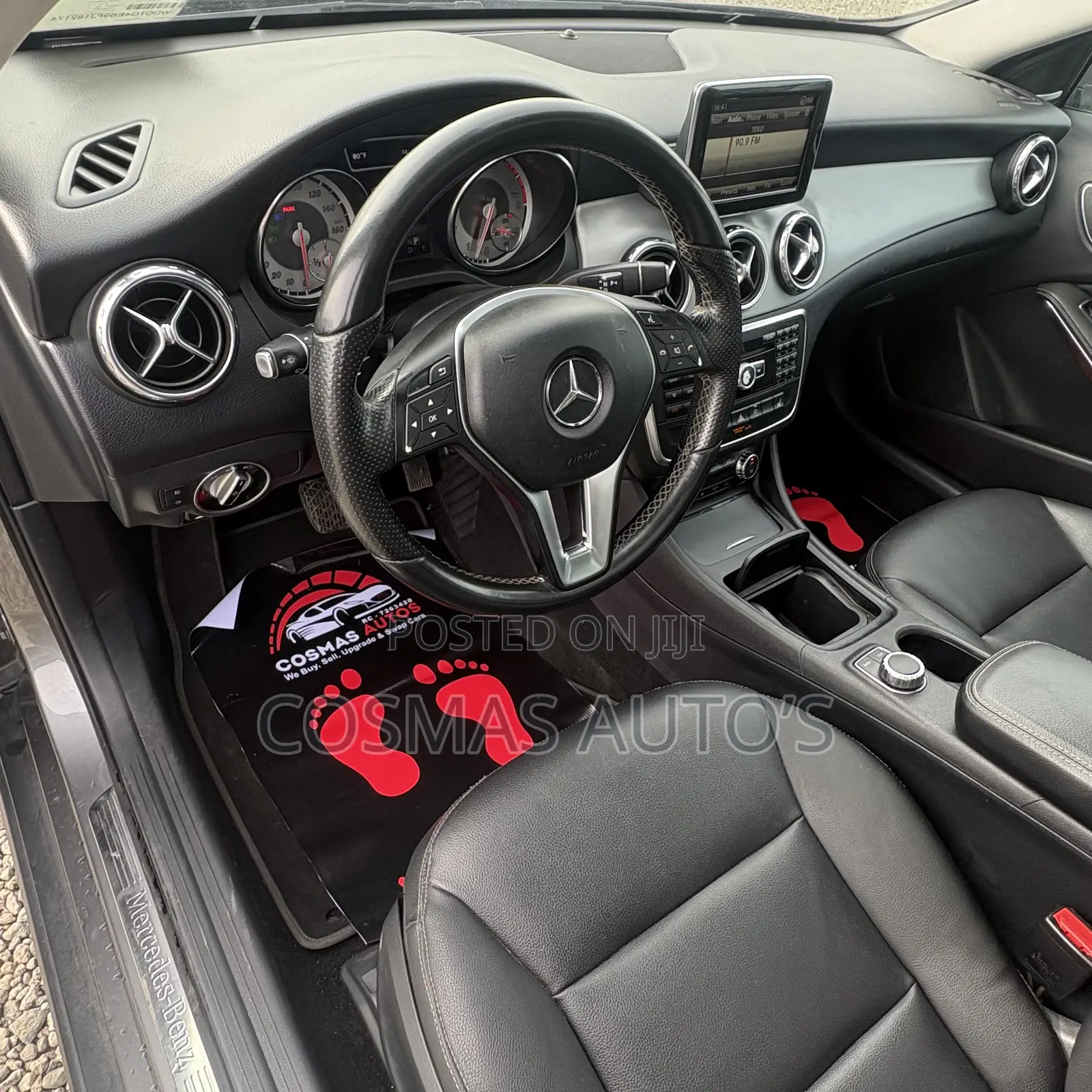 Mercedes-Benz GLA 250 2016 Silver