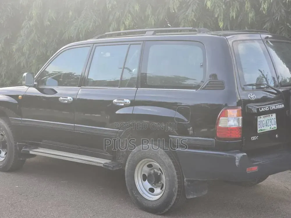 Toyota Land Cruiser 2006 Black