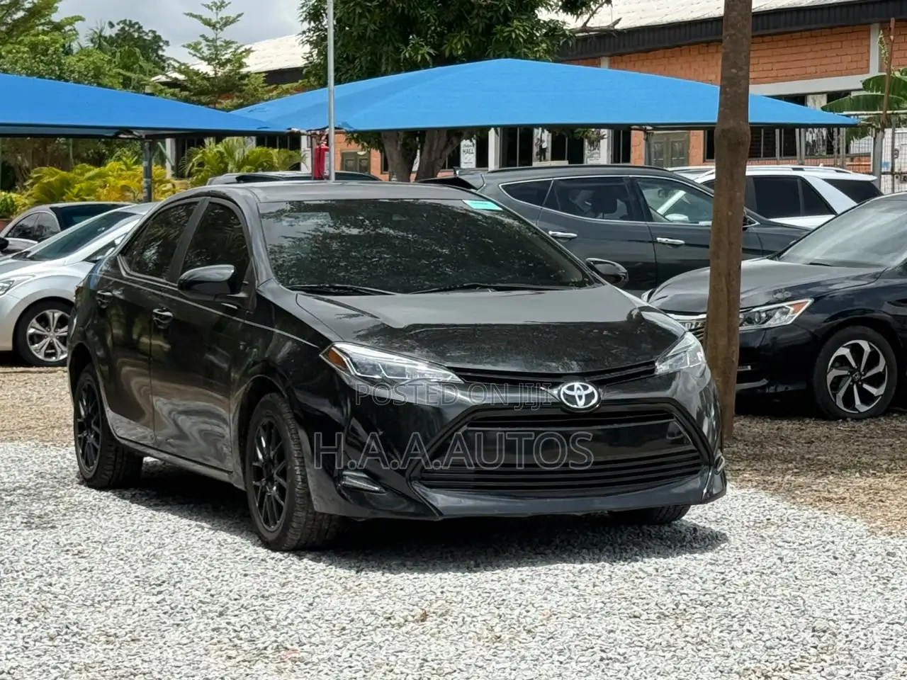 Toyota Corolla LE 4dr Sedan (1.8L 4cyl CVT) 2017 Black