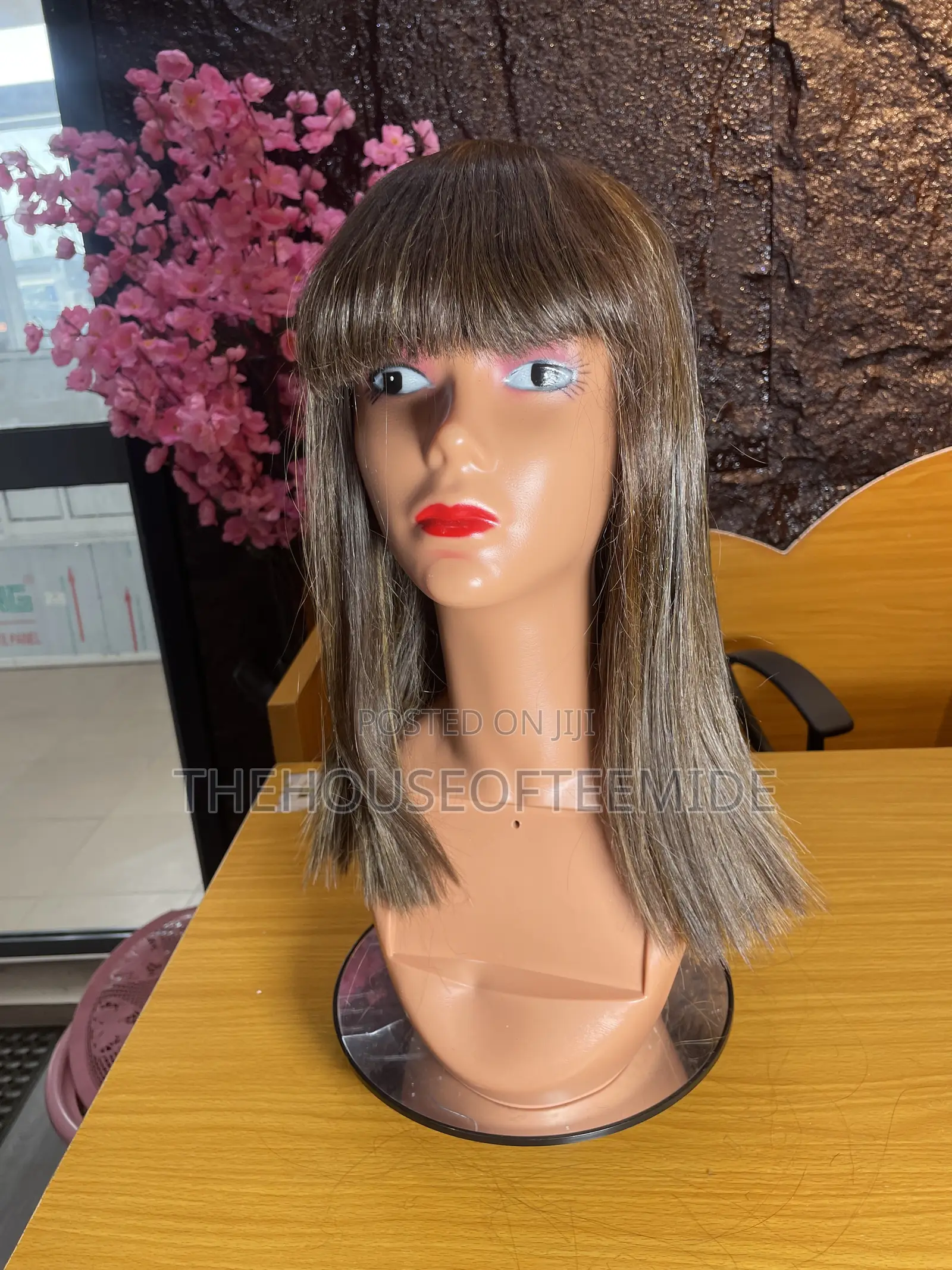 Straight Hair With Fringe