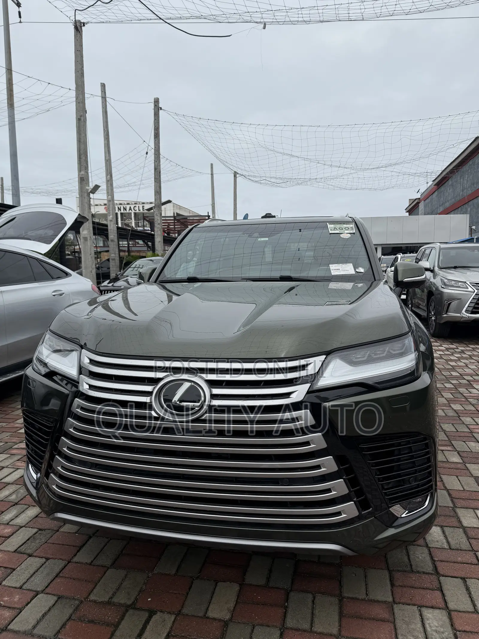 Lexus LX 600 2022 Green