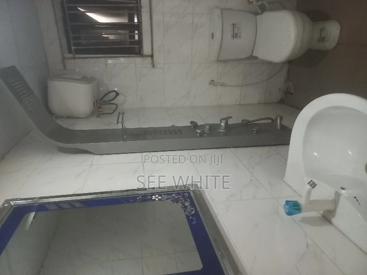 Mini Flat in Close, Satellite Town for rent